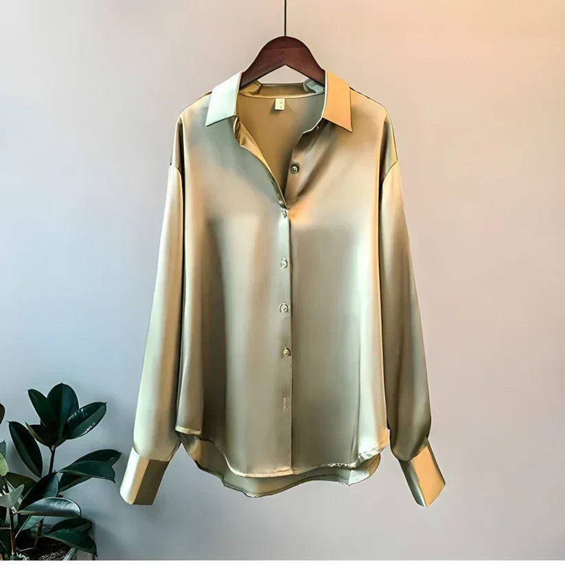 Women’s Shirt | Clean Design