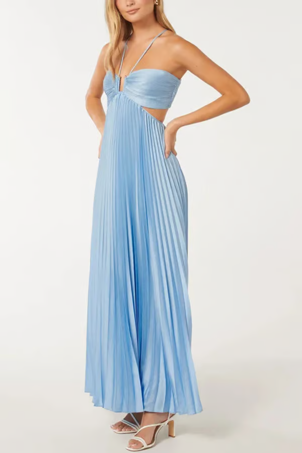 Women's Halter Maxi Dress with Elegant Design and Flowing Skirt