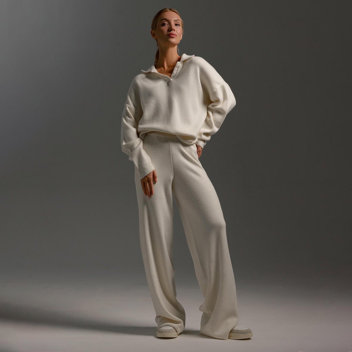 Women's Knitted Tracksuit with Soft Fabric and Relaxed Fit