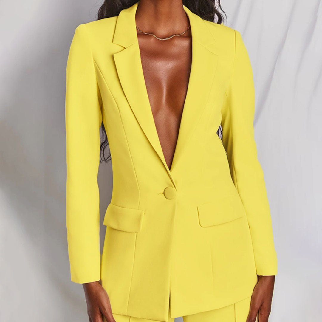 Women's Blazer and Trousers Set with Tailored Fit and Versatile Style