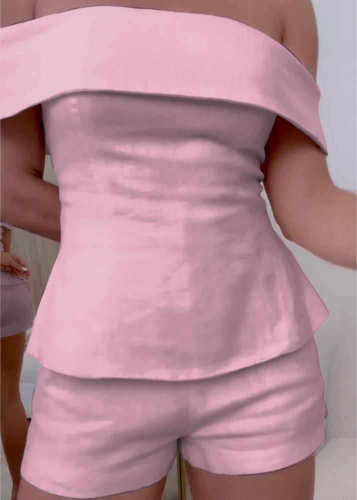 Women's Two-Piece Suit with Tailored Fit and Classic Design