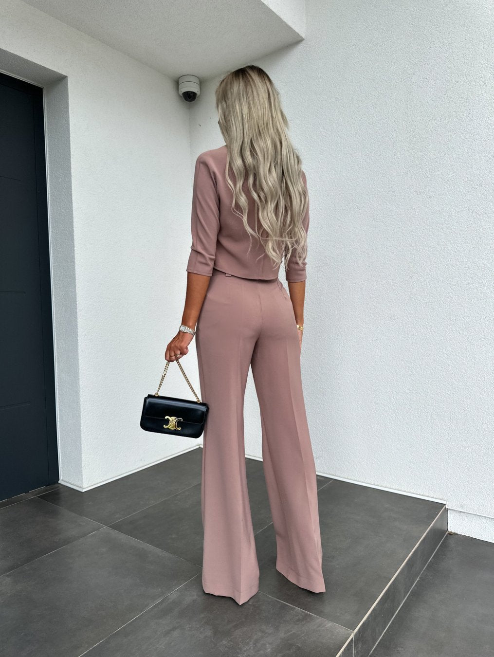 Women's Two-Piece Lounge Set with Relaxed Fit and Soft Fabric