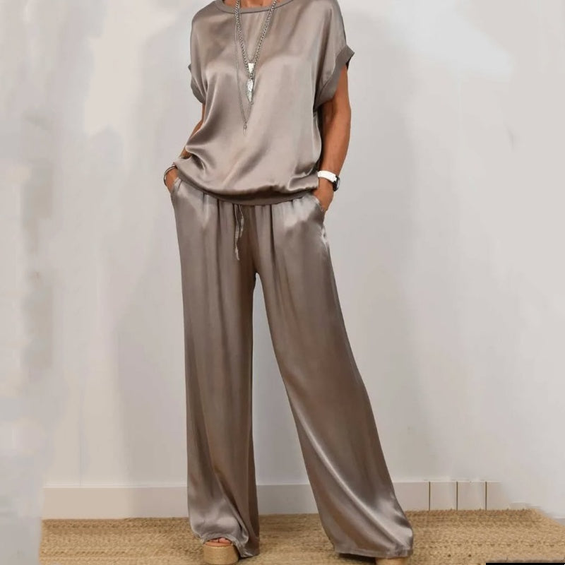 Women’s Matching Two-Piece Set | Simple Design