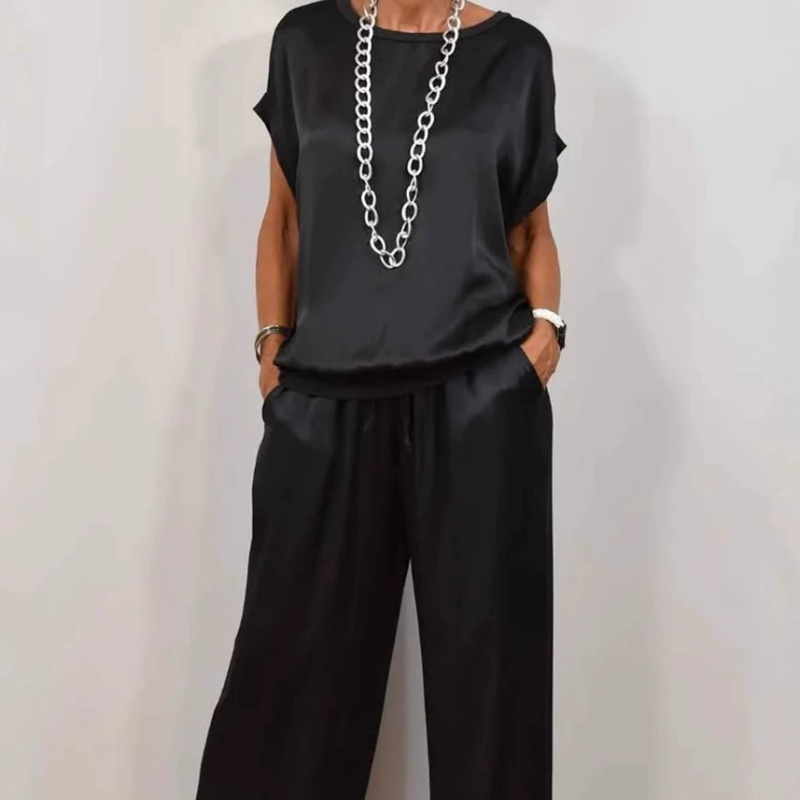 Women’s Matching Two-Piece Set | Simple Design